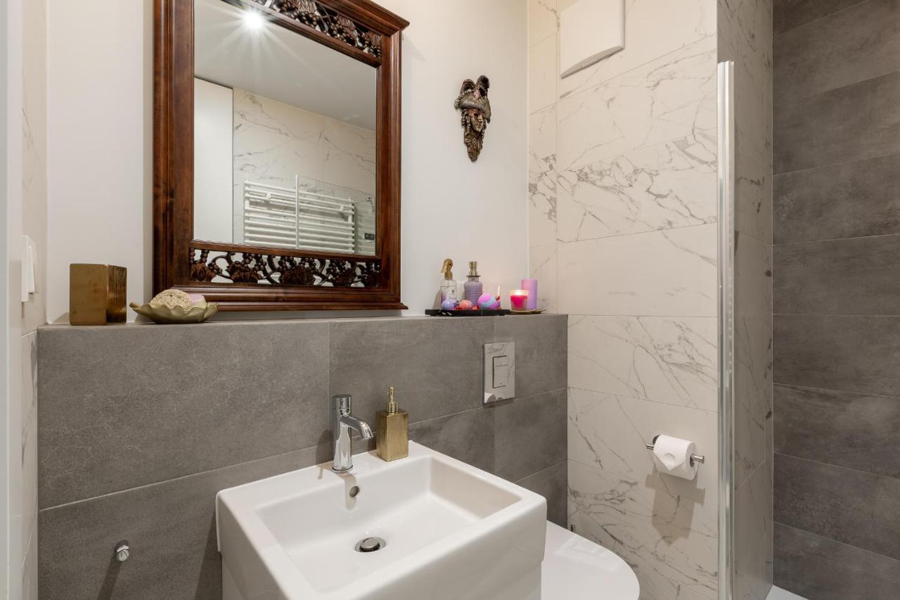 Apartament Wenecja Romantyczna - Mlyn Maria - Art Apartments Breslavia Esterno foto